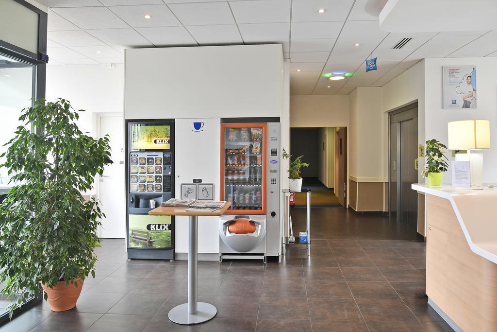 Ibis Budget Saint-Quentin Centre Gare エクステリア 写真